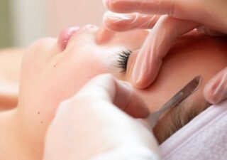 درمان منافذ باز پوست