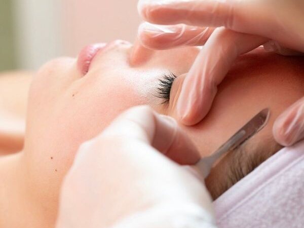 درمان منافذ باز پوست